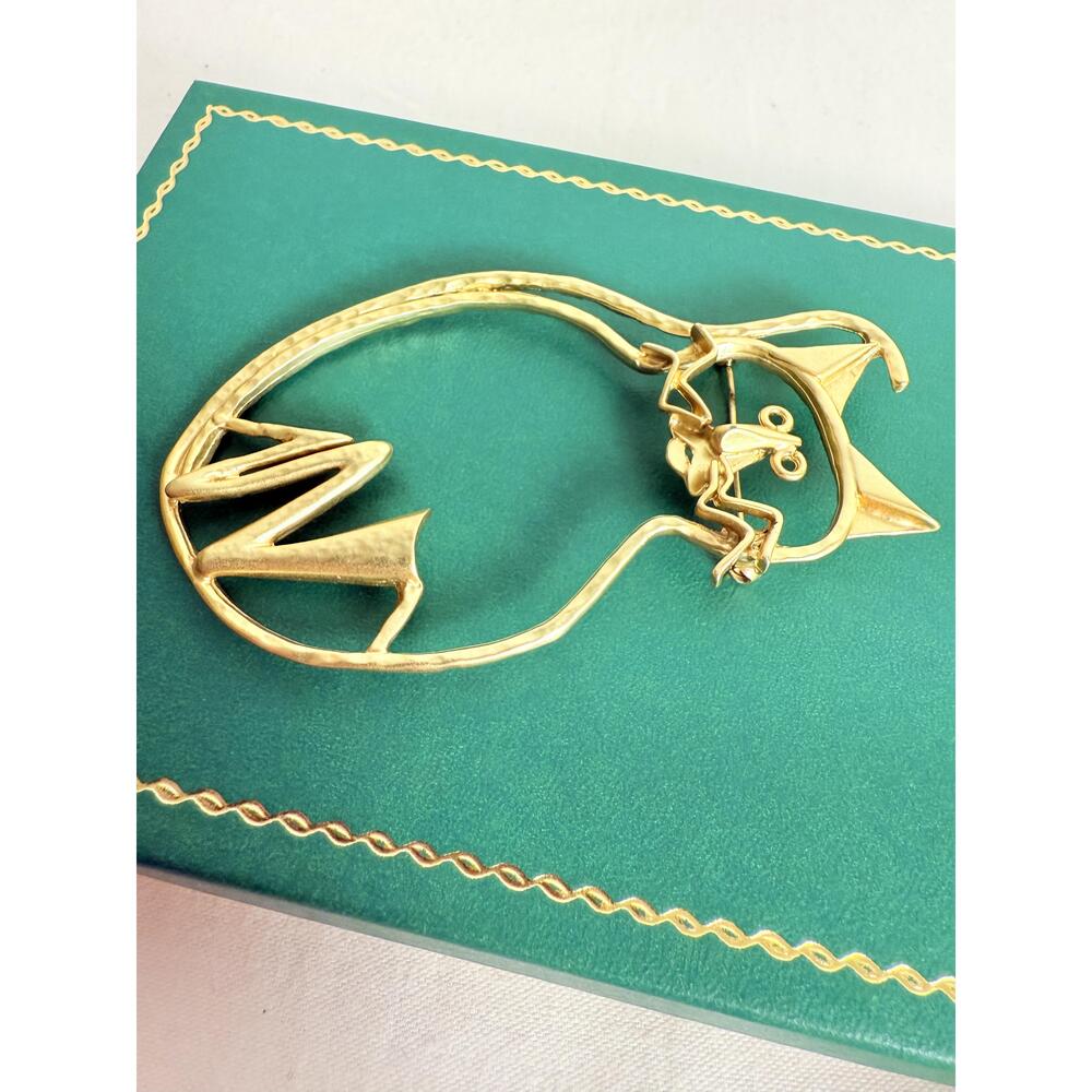 Gold Tone Cat Outline Abstract Design Brooch - Picture 4 of 7